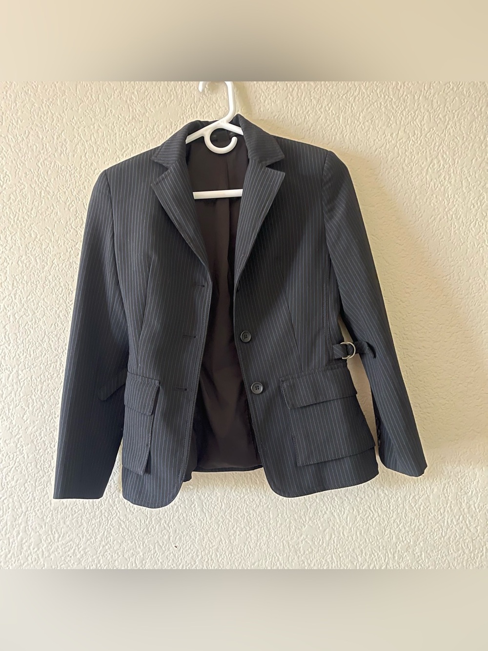 Express women Pinstripe Blazer - Classic Two-Button Tailored Jacket size 0